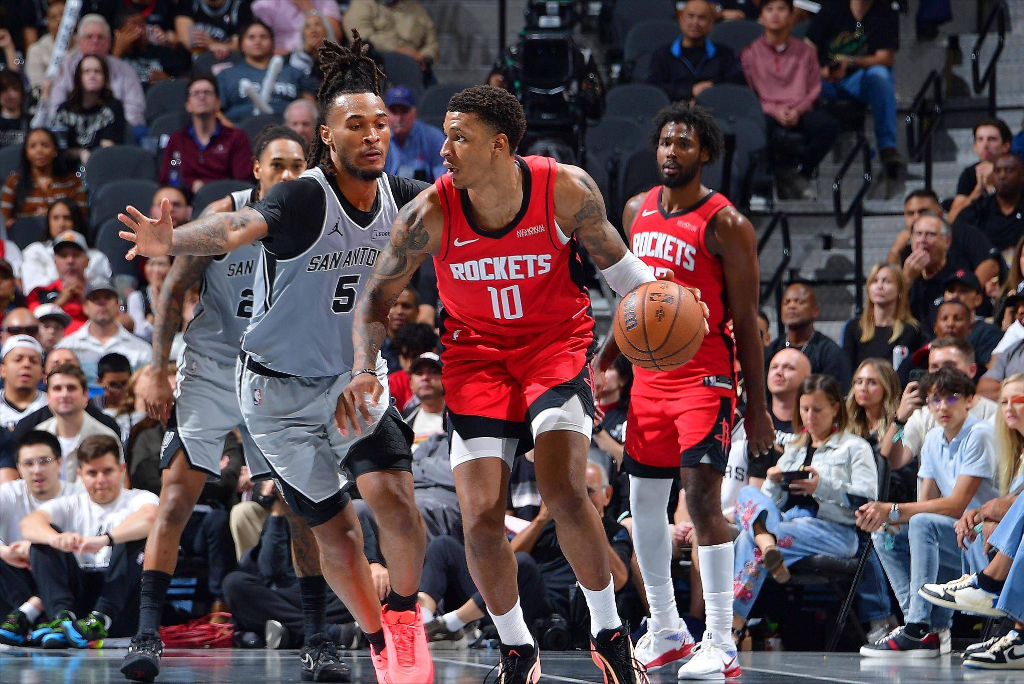 王大雷：九哥回来后带队打出了泰山精神，瓦科没拿金靴可惜（王大雷感慨：九哥回归激活泰山精神，遗憾瓦科与金靴擦肩）