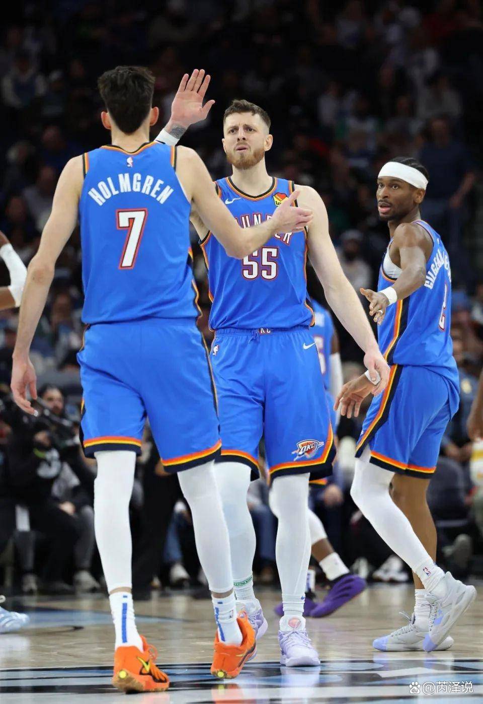 韩国小组赛表现相当强势（韩国在小组赛中展现压倒性优势）