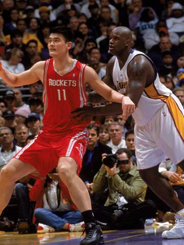 冬季转会窗“第一热门”诞生：25岁劲旅队长，成为皇萨仁追逐对象（冬窗头号热门出炉：25岁劲旅队长成皇萨仁争夺目标）