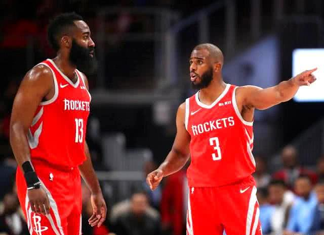 老佛爷祝贺克罗斯获德国骑士十字勋章：曾拥有过你是一种荣幸（弗洛伦蒂诺祝贺克罗斯荣获德国骑士十字勋章：曾拥有你是我们的荣幸）