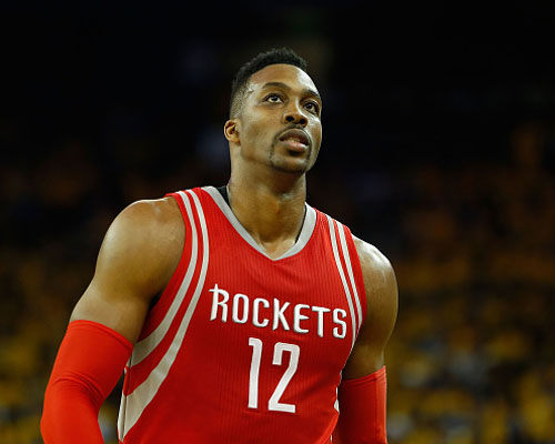 本菲卡2-0那不勒斯，里奥斯传射，巴雷罗破门（本菲卡2-0击败那不勒斯：里奥斯一传一射，巴雷罗建功）